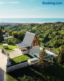 Koda Bungalov - Image 1