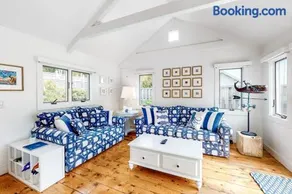 Oceanfront Cottage & Studio on Mill Cove w/ Water Views, Deck - Walk Downtown - Image 2