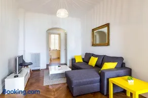 Beautiful apartment by the sea front - Image 4