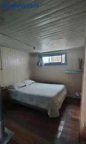 Habitación cómoda, con baño privado y estacionamiento - Image 2