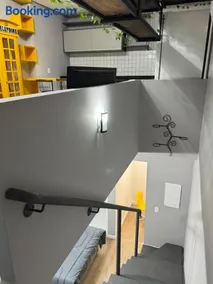 Duplex estilo industrial com Home Office e Adega - Image 5