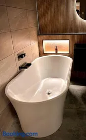 Luxury 3 Bedroom House - Stag Moor House - Image 3