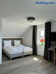 Hotel Ocean - Image 2
