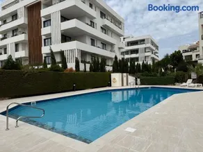 Kings Avenue - Natalia's Apt - Image 3