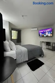 Casa Moderna, Ubicación Estrategjca - Image 1