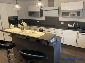 Moderne Erdgeschosswohnung - Image 2