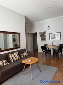 Maironis - Spacious Apartment in the Heart of Kaunas - Image 2