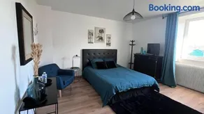 Chambre au petit Chateau - Image 2