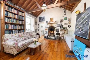 Biddy's Cottage Dalkey - Image 1