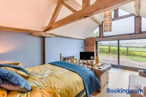 1 Bed in Wheathill oc-t29765 - Image 2