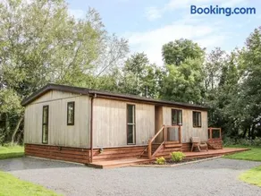 Alder River Lodge Clun Valley Luxury Hot Tub Break - Image 3