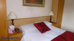 Corcoran's Lodge - Image 4