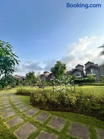 Woods - Luxurious Villas - Image 3