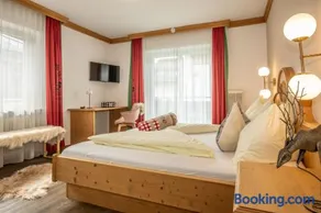 Mara's Little Boutique Sleepover - Budget Holiday Home - Image 2