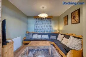 #AH16 Les Quirlies Sublime family cottage - Image 3