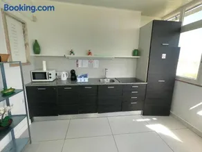Almada apartamento T1 - 1 Renovado, Laranjeiro - Image 4