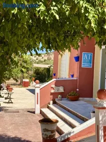 Complejo turístico y alojamientos Fuente de la Salud - Image 2