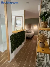 Chambre Sud Doré avec Piscine en saison et SPA en supplément - Image 3