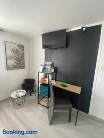 Chambre safari individuelle avec partie commune A 6min de l A26 et 15 min de stOmer, lumbres et aire sur la lys - Image 3