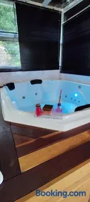 Suite Deluxe Aconchegante com Jacuzzi Bingen Petrópolis - Image 1