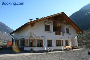 Apart Romantica - Image 1