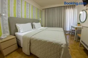 Hotel Pitsakis - Image 2