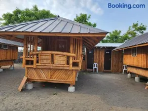 Beachfront Aircon Kubo for 4pax - Image 3