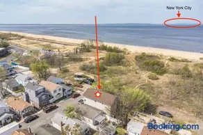 Beach front oasis - Hot tub - Sleeps 7 - Image 1