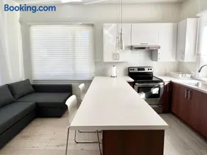 Brand New Modern Laneway House - Image 1