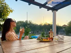 Villa Bubica- cozy holiday home in rural area with pool - Image 2