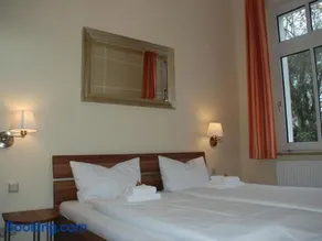 Ferienwohnung Villa im Park - Image 3