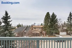 Calgary - By Mountains and Ski - Image 2