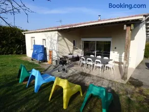 Manola avec piscine couverte à 150m - Image 1