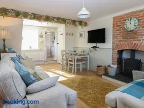 Herbies Cottage - Image 2