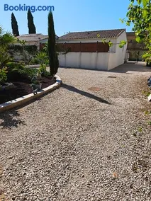 Chez Brigitte Chambre d hôtes avec cour privative,piscine, - Image 3