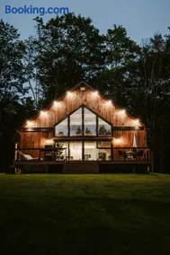 Luxe Modern Cabin with Pond, Fire Pit, Hiking, near Bethel Woods - Image 1