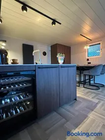 De Waterlodge - Uniek verblijf op het water - Image 3