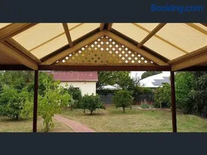3BR Guest House near Adelaide CBD Joslin 5070 - Image 5