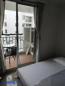 Apartamento vacacional amplio, cómodo y tranquilo. - Image 4