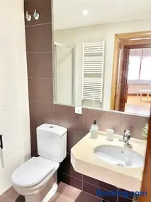 El Carbayu Con garaje privado - Image 3