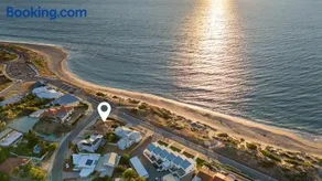 Absolute Beachfront Escape Family Retreat - Image 1