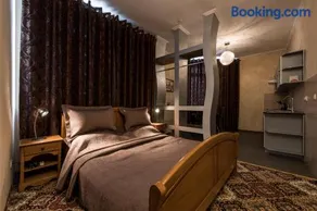 Premium Hotel - Image 5