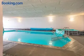 Pool Holiday Home Handicap Friendly - Image 2