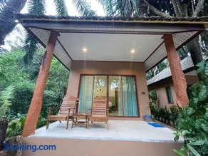 Sunny Cove Beach Resort Koh Phayam - Image 4