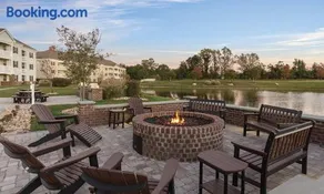 CW Governor's Green - 2BR- Apartment with Resort Access - Image 2