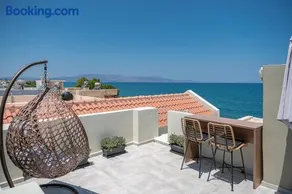 Lavender Suite with Sea View - Beach at your Doorstep - Image 2