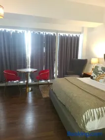 Aeon Towers Luxury Suites - Image 3