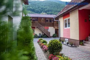 Pensiunea Casa Ioana - Image 1