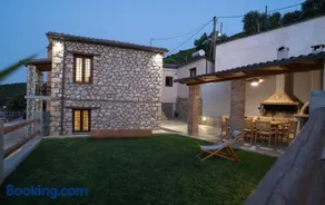 Penelope Suites With View Meteora - Image 1