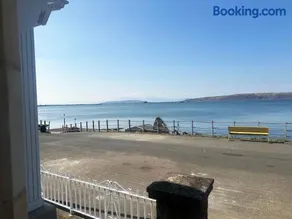 Bay View Cottage - Image 2